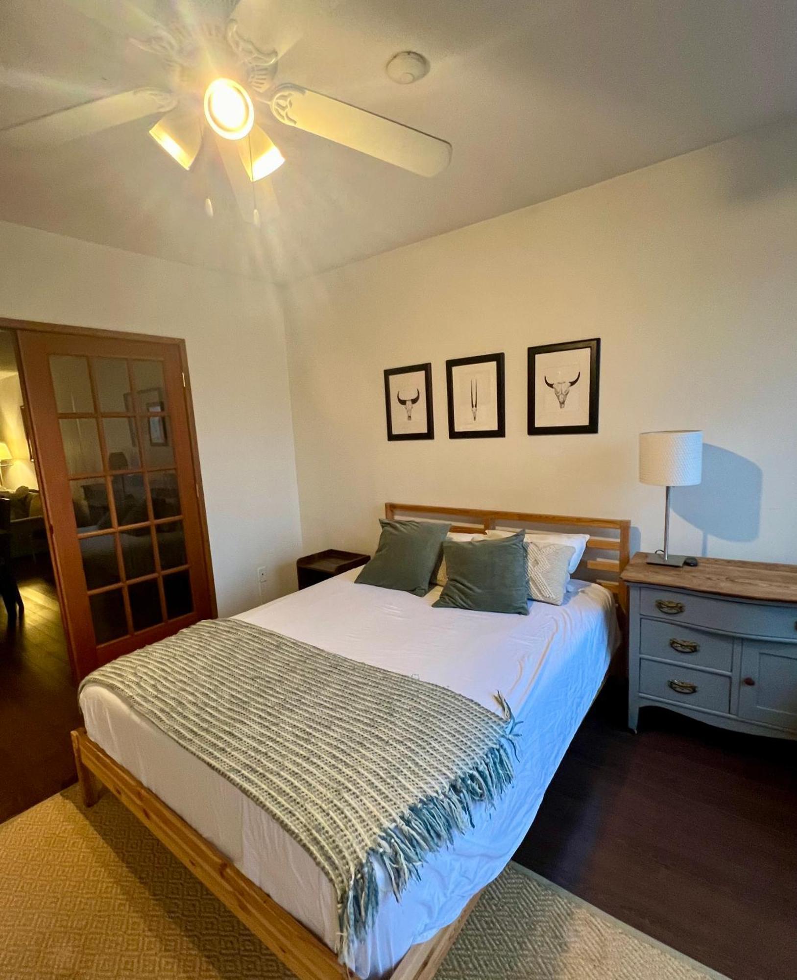 וונקובר Charming Heritage Home With Mountain And City Views מראה חיצוני תמונה